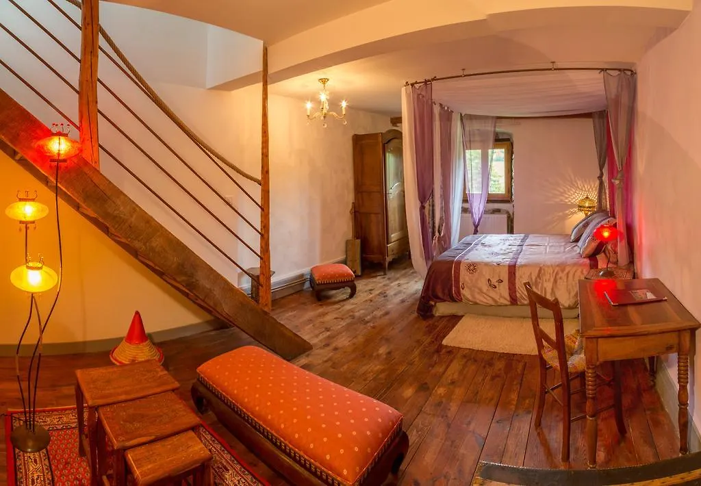 Le Refuge Des Chevaliers Bed & Breakfast Saint-Just-en-Chevalet