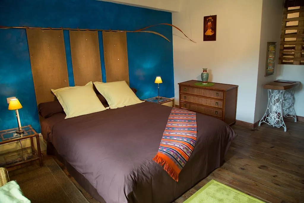 Le Refuge Des Chevaliers Bed & Breakfast Saint-Just-en-Chevalet